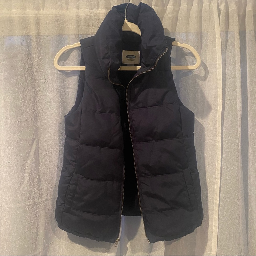 Old Navy Puffer Vest